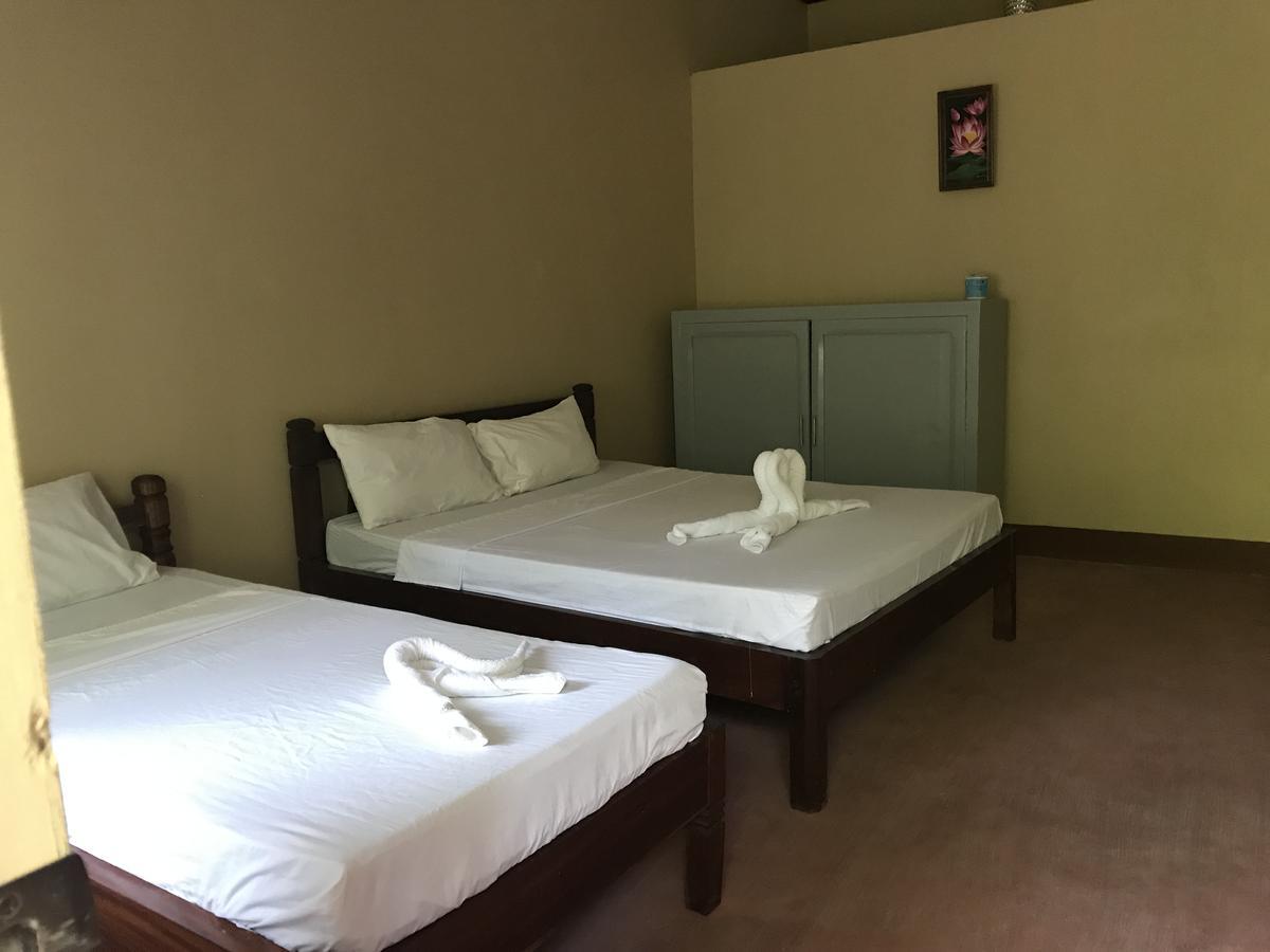 Adventure Camp Beach Resort Sablayan Luaran gambar